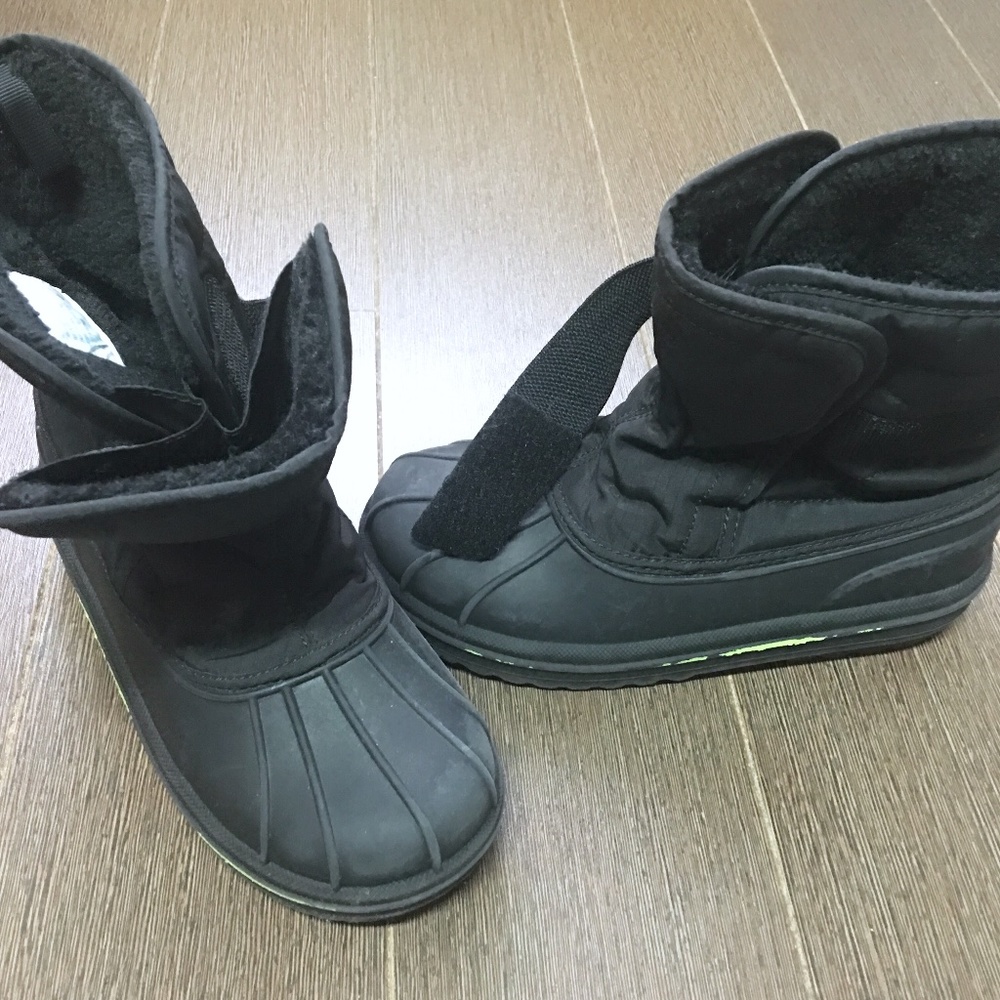 Children’s Place kid’s snow boots